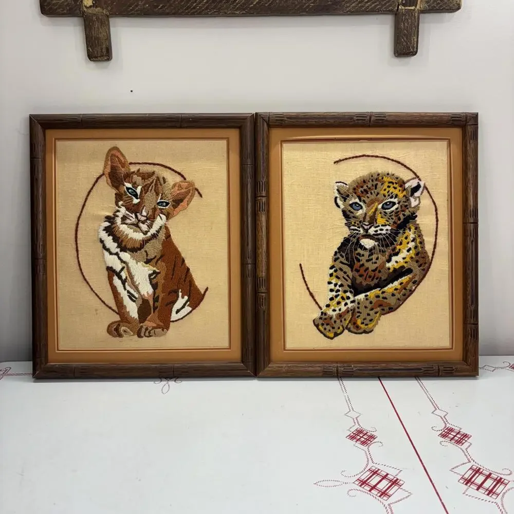 Vtg paragon finished cat cub crewel wall hanging set